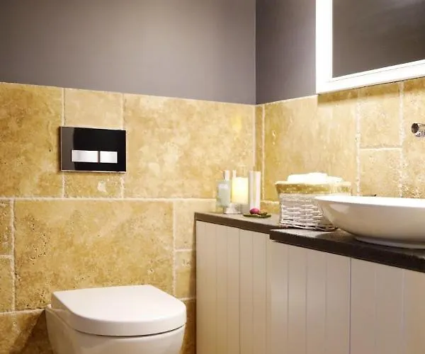 Semesterbostad Lala Male